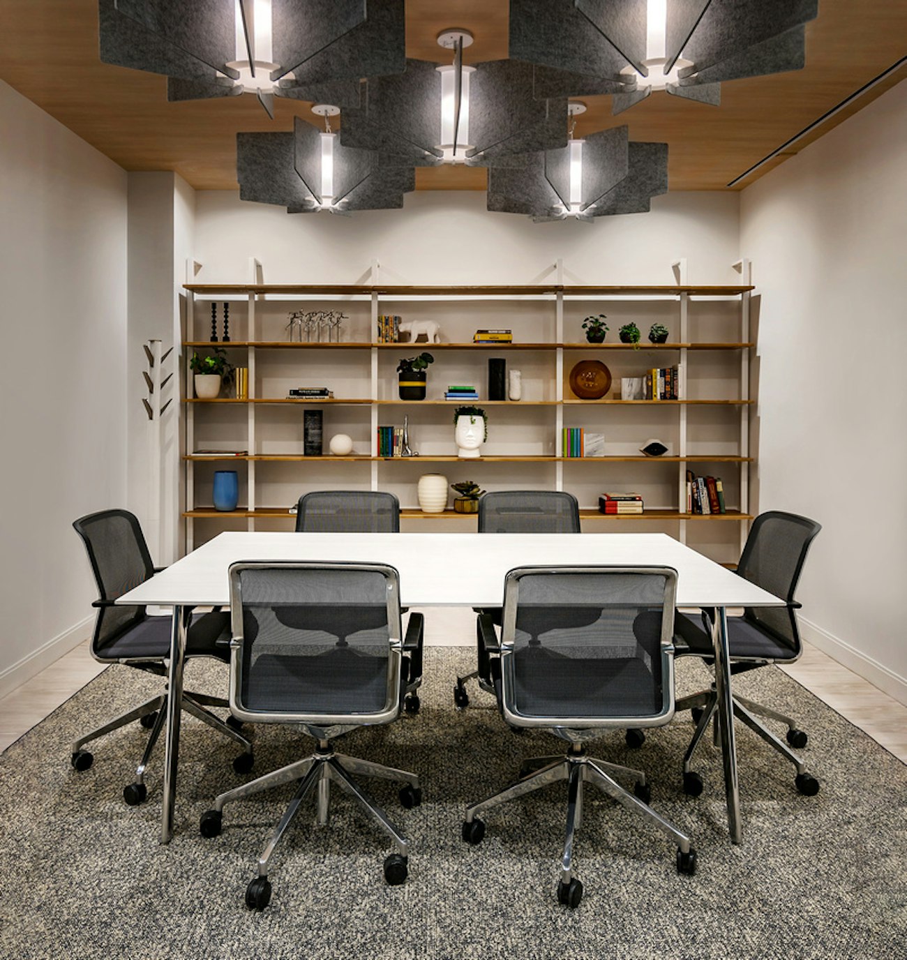 Lightart acoustic echo nơi làm việc one to Toronto web 1