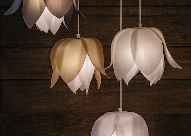 3 FORM LIGHTART BLOSSOM PENDANT 1 web